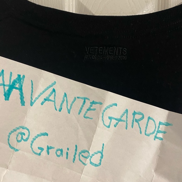 Vetements AW20 Long Sleeve T-Shirt - Picture 2 of 6